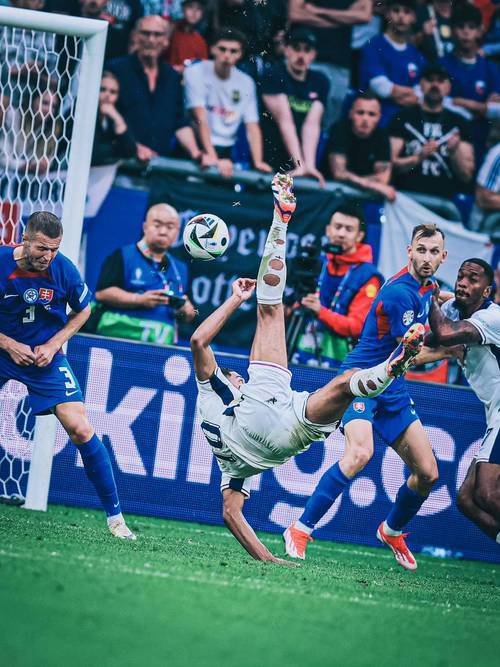 斯洛伐克队迎战德国，实力雄厚备战的简单介绍