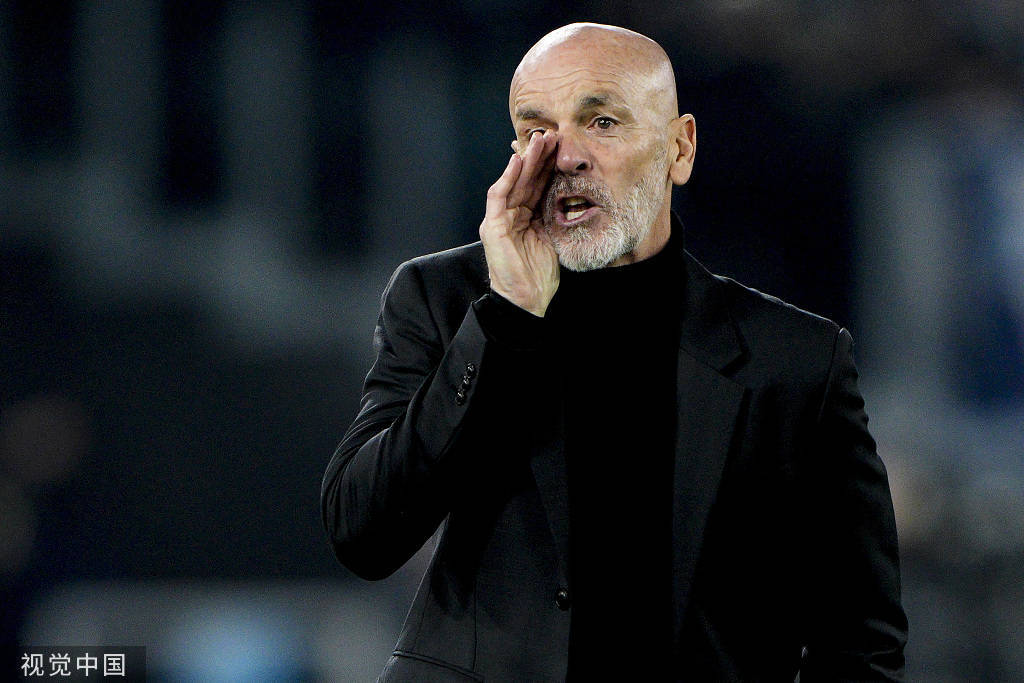 开云体育平台APP-AC米兰球员情绪波动，解说员现摔话筒的简单介绍