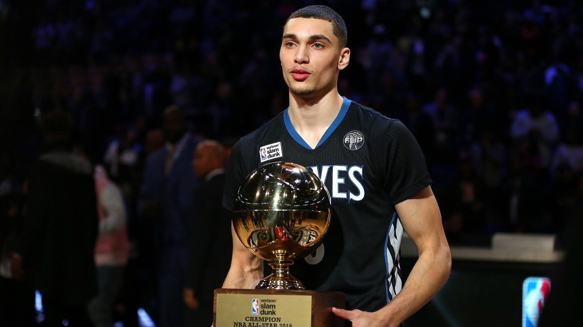 阿什拉夫一锤定音，罗马铁骑碾过多特蒙德