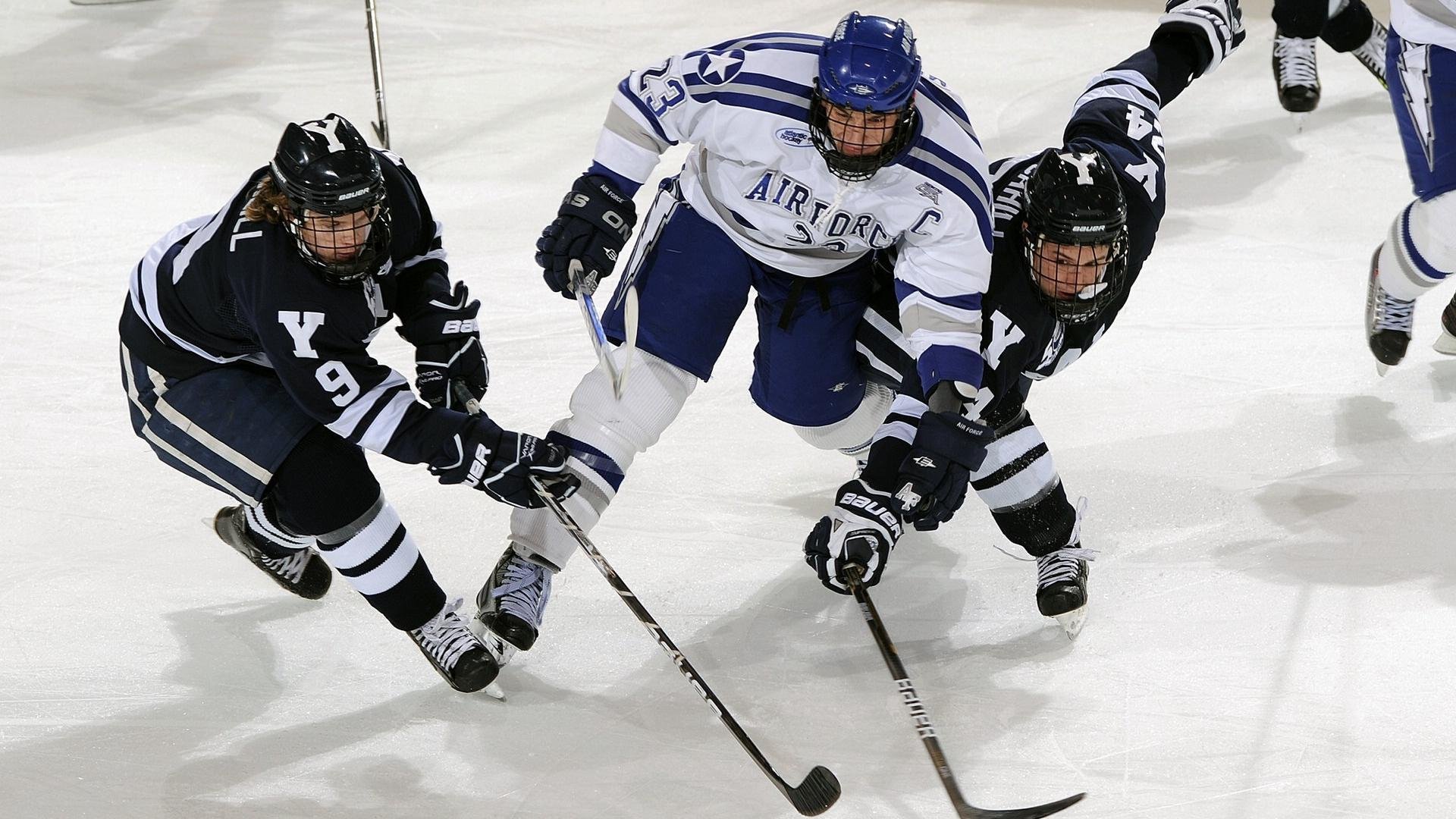 开云体育官网-鹈鹕险胜山东队，陶汉林高光表现难救主